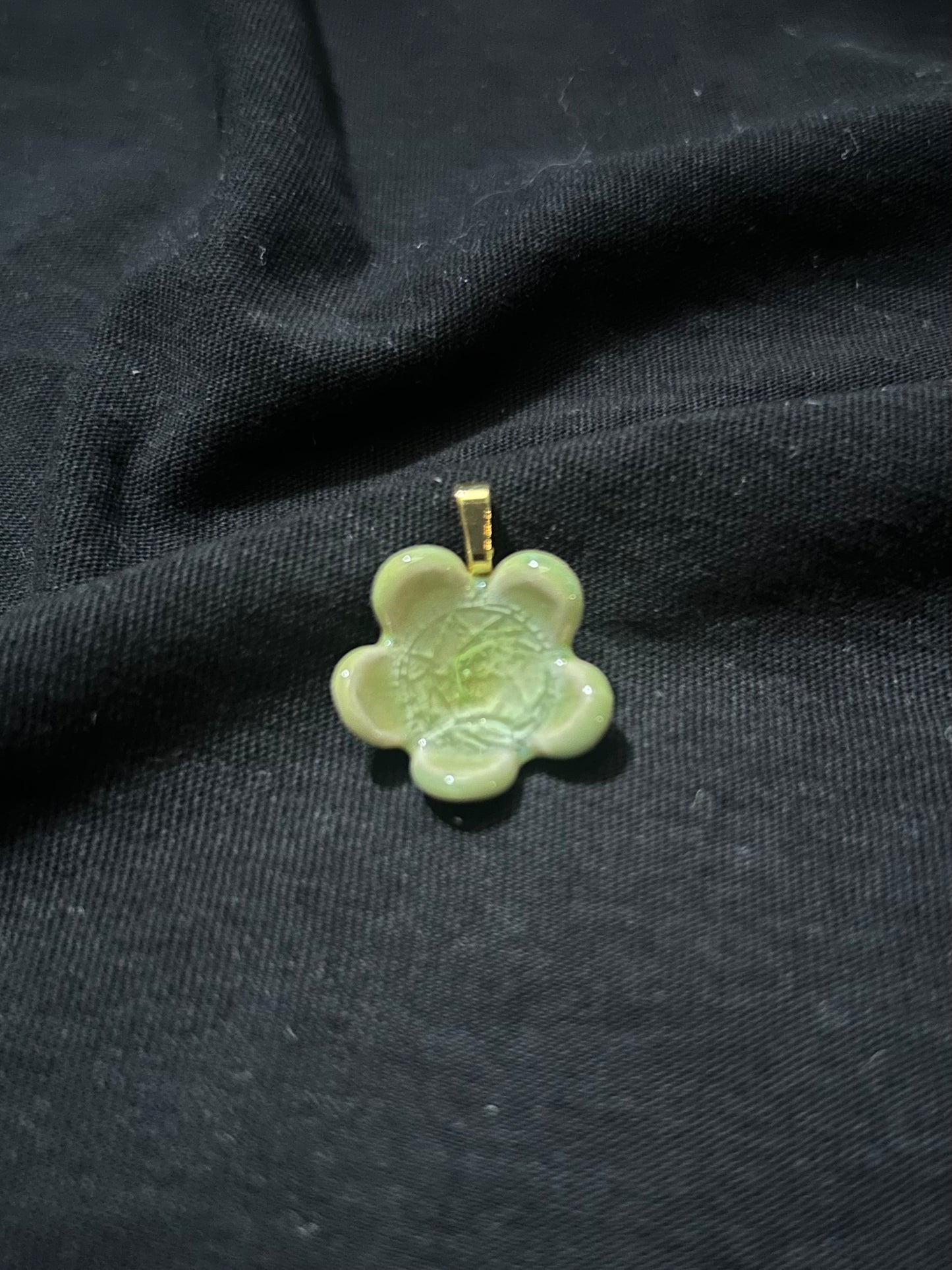 Pendentif fleur